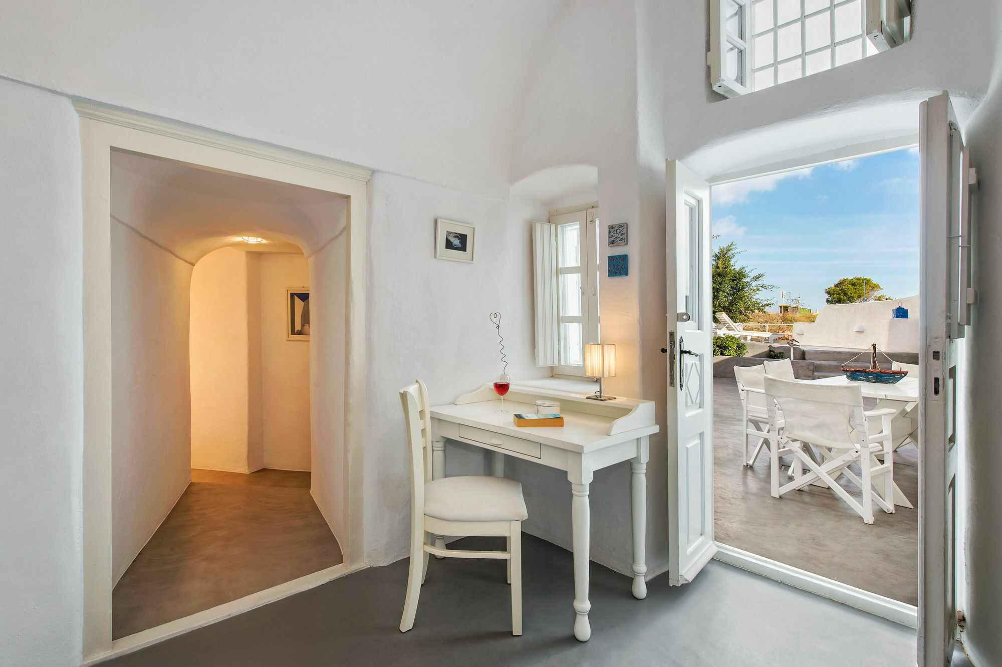White Cave Private Villa Pyrgos Kallistis Exterior photo
